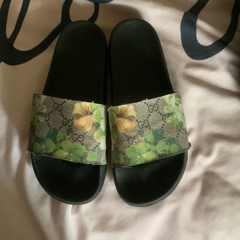 Gucci floral slides 6.5